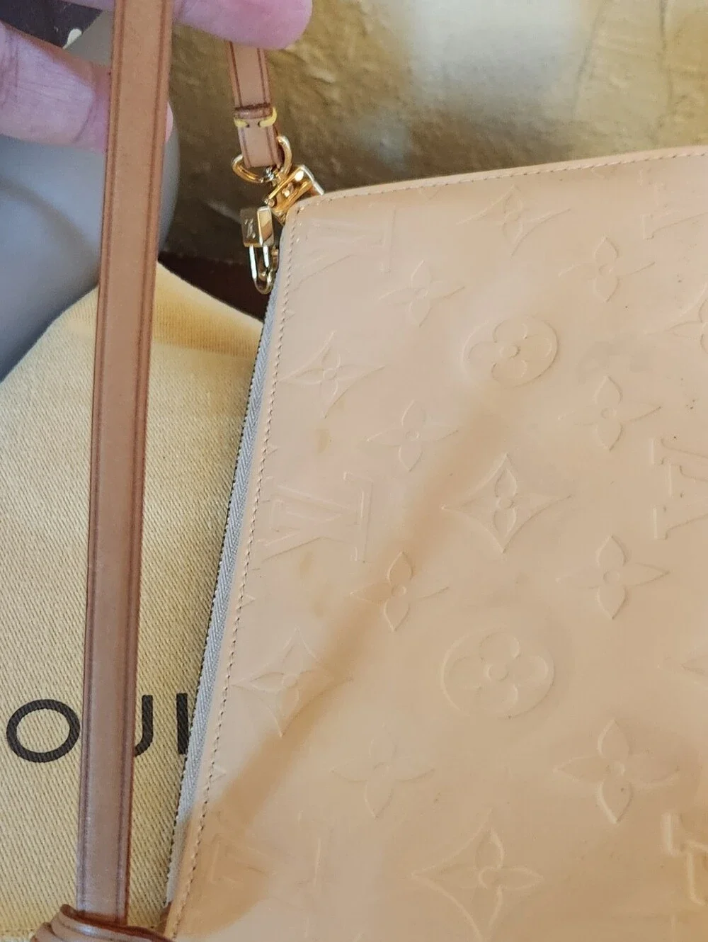 Louis Vuitton Marshmallow Pink Monogram Vernis Lexington Pochette Bag